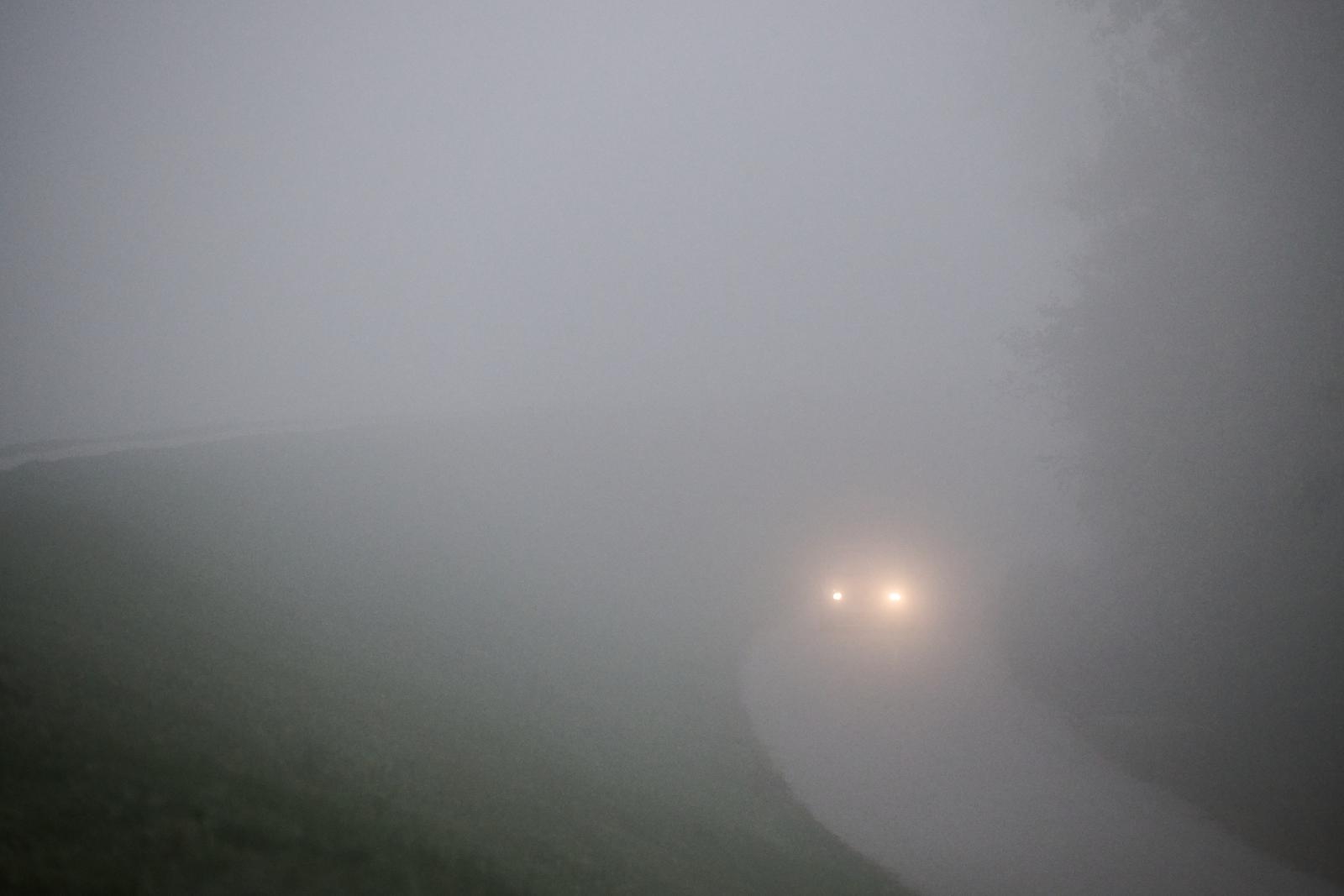 PUTEVI: Oprez - magla u višim predjelima