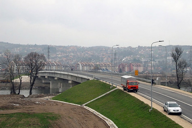 DOBOJ: Žena spašena iz rijeke Bosne
