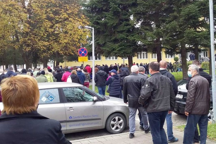OPOZICIJA I DNS TRAŽE PONAVLJANJE IZBORA U DOBOJU: Sumnjamo da su po noći ubacivani listići (VIDEO)