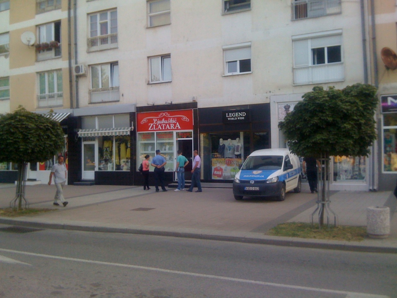 DOBOJ: Izvršena provala u zlataru iz koje su otuđeni satovi