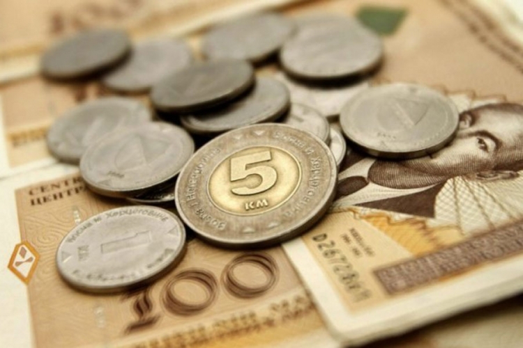 U BiH prosječna plata u martu 854 KM