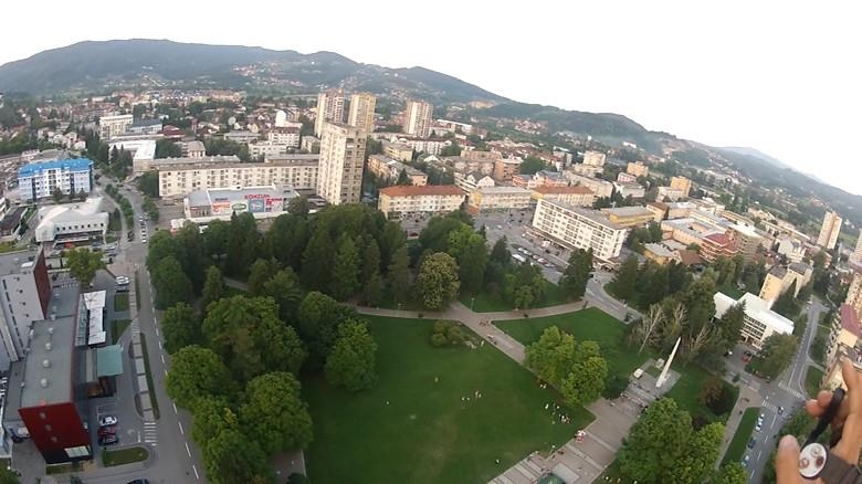 DOBOJSKI INFO PITA: Da li je gradu na tri rijeke potrebno zaprašivanje komaraca!?