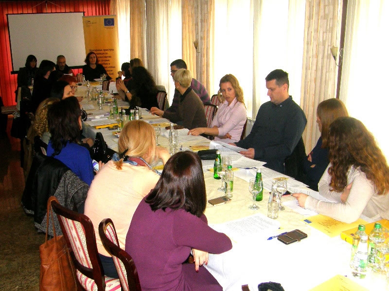 ODRŽAN PRVI SASTANAK MULTIDISCIPLINARNE MREŽE ZA PODRŠKU SVJEDOCIMA/ŽRTVAMA U REGIJI DOBOJ: Konstruktivan dijalog učesnika (FOTO)