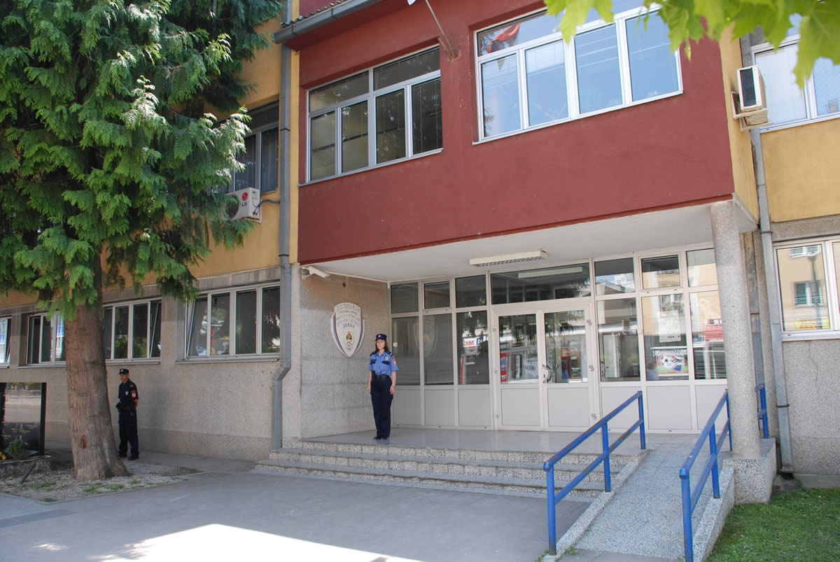 DOBOJ: Aktivan štab policije "Izbori 2021"
