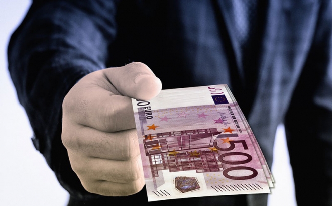 DOBOJ: Prevaranti starcu uzeli 8.000 maraka