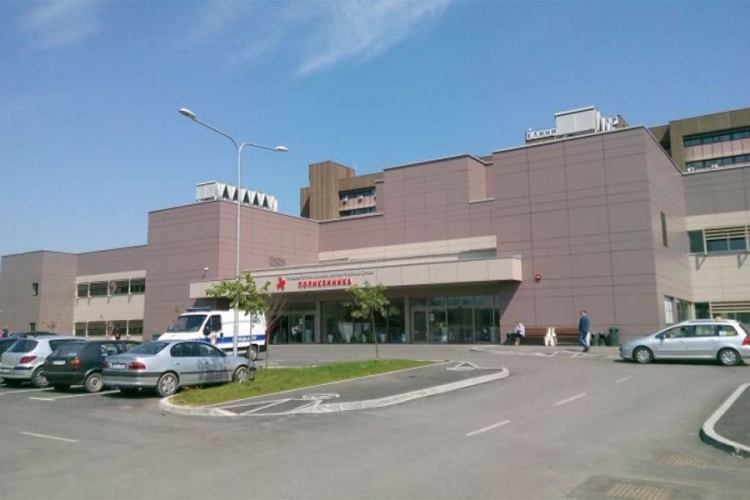 DOBOJ: Biciklista kojeg je udario auto izgubio bitku za život