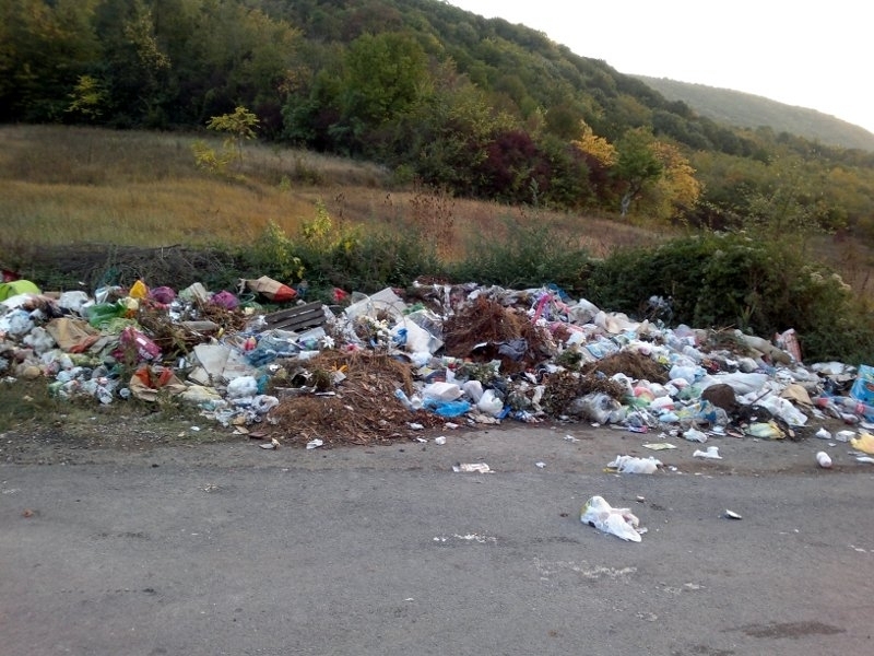 DOBOJ: Na području grada više od 100 divljih deponija