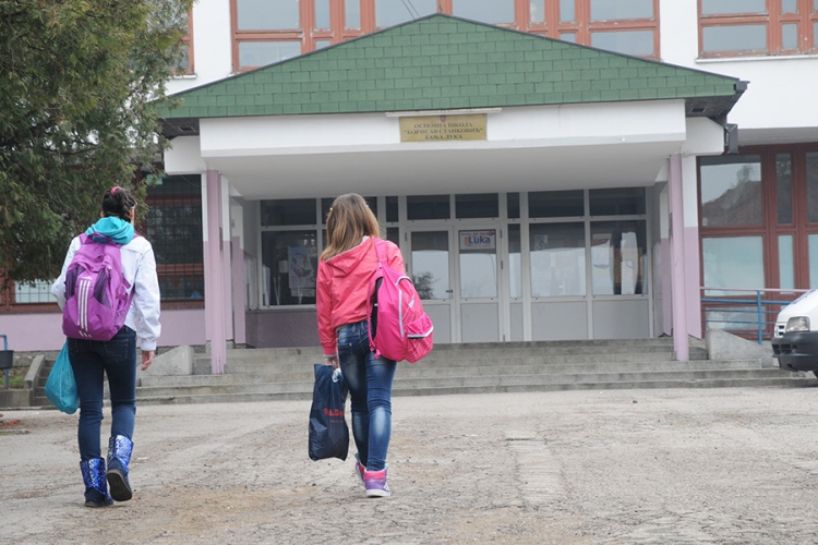 NOVINA U OSNOVNOM OBRAZOVANJU RS: Učenici 21 škole polagaće malu maturu