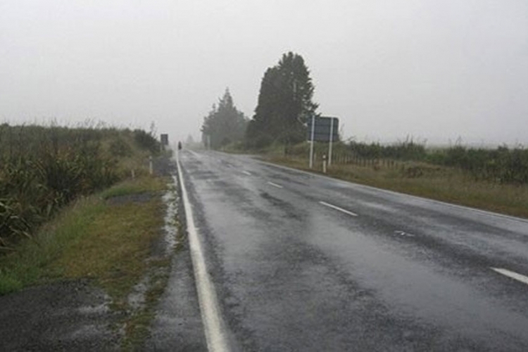 PUTEVI: Saobraćaj se odvija po mokrim i vlažnim kolovozima