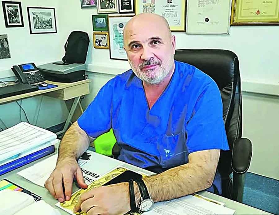 “OTIŠAO SAM ČASNO I POŠTENO” Oproštajna poruka doktora Lazića od koje i NAJČVRŠĆI PLAČU