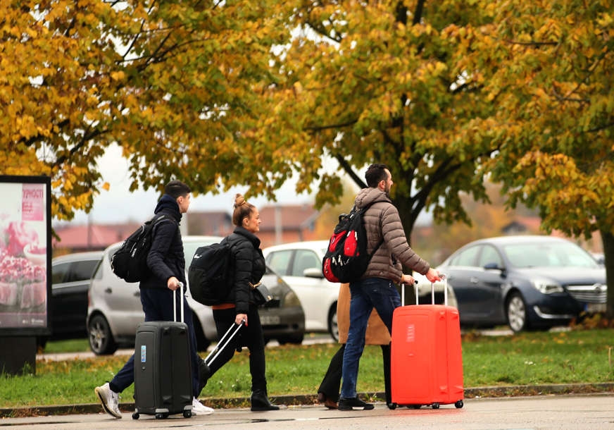 Domaćoj privredi se NE PIŠE DOBRO: Kod stranaca ne jenjava interes za našom radnom snagom