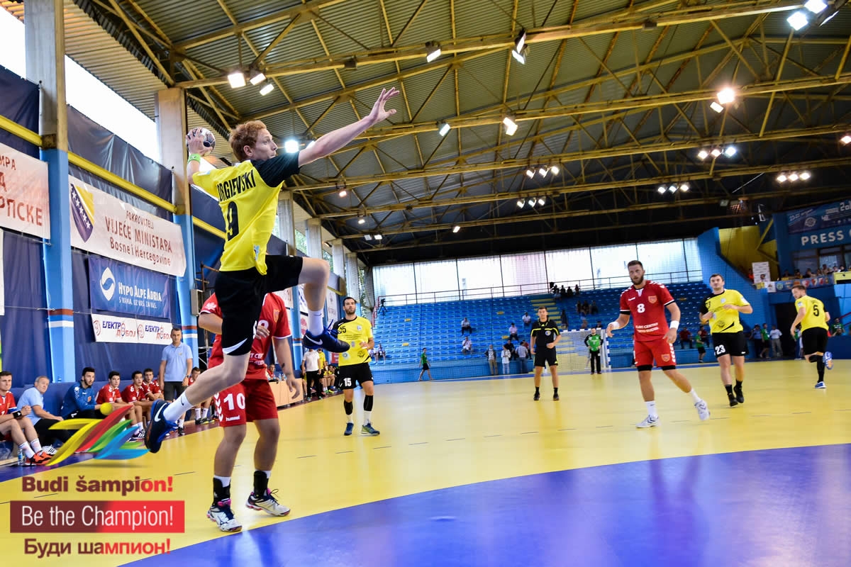 48. MEĐUNARODNI RUKOMETNI TV TURNIR ŠAMPIONA "DOBOJ 2016" CSM Bukurešt prvi finalista