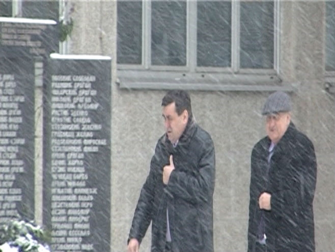 SDS DOBOJ: Petrović nije privođen, odazvao se u pratnji advokata da da izjavu