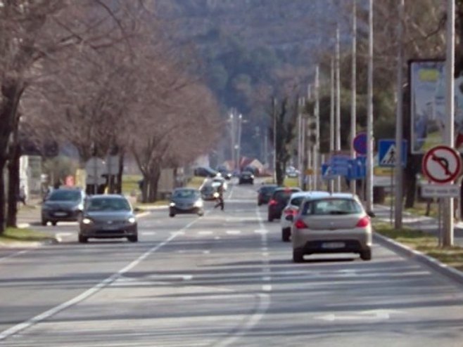 PUTEVI: Nesmetano odvijanje saobraćaja, gužva na prelazu Velika Kladuša