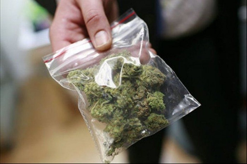 DOBOJ: Pronađena marihuana tokom kontrole "mercedesa"