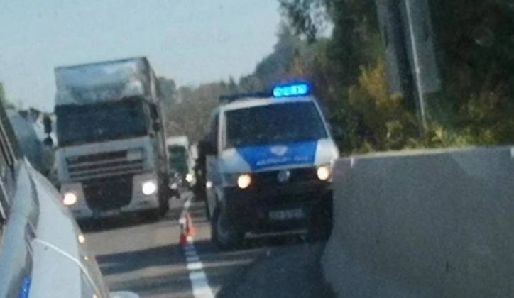 DOBOJ: Duge cijevi na punktu, policija pregleda autobuse