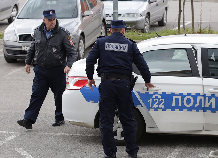UHVAĆEN NA DJELU: Vozač iz Tešnja pokušao da PODMITI policajce u Doboju!