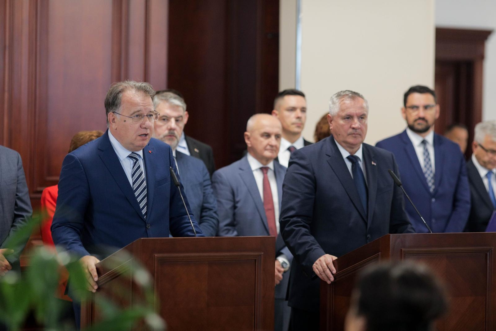 MANIPULACIJE NAJNIŽIM PLATAMA: Entitetske vlade u BiH radnike i dalje varaju za visinu minimalca