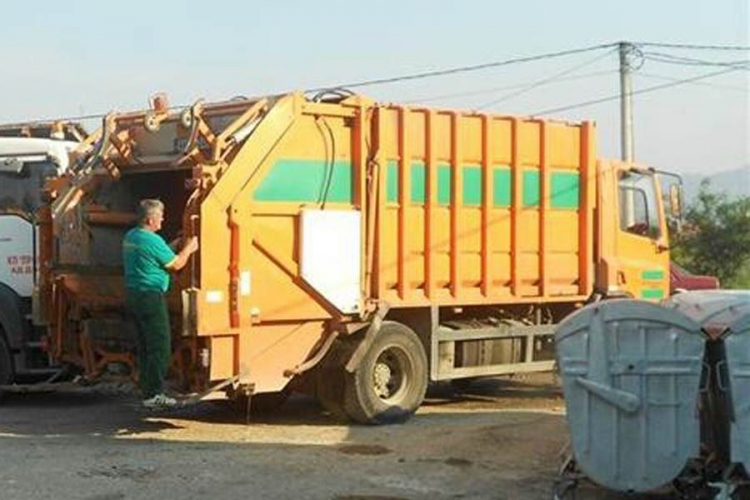 ODVOZ OTPADA VRUĆA TEMA U DOBOJU: Smeće posvađalo grad i "Progres"