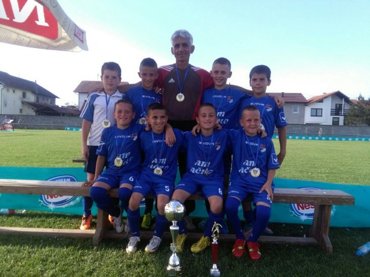 DOBOJ: Pjetlići Sloge gaze redom