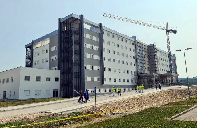 NOVA BOLNICA U DOBOJU: Projekat kasni. Zašto?