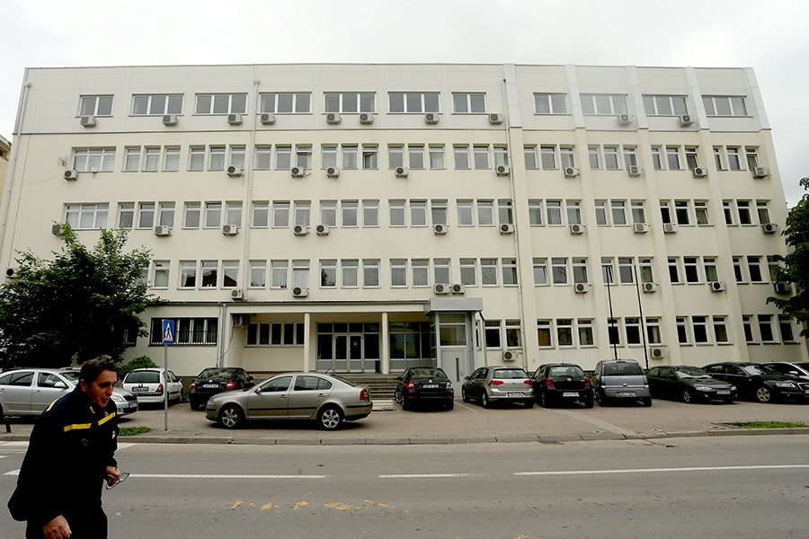 KĆERKU PRODAO ZA 500 EVRA Optuženi za trgovinu decom na slobodi, žrtva (13) seksualnog nasilja u domu
