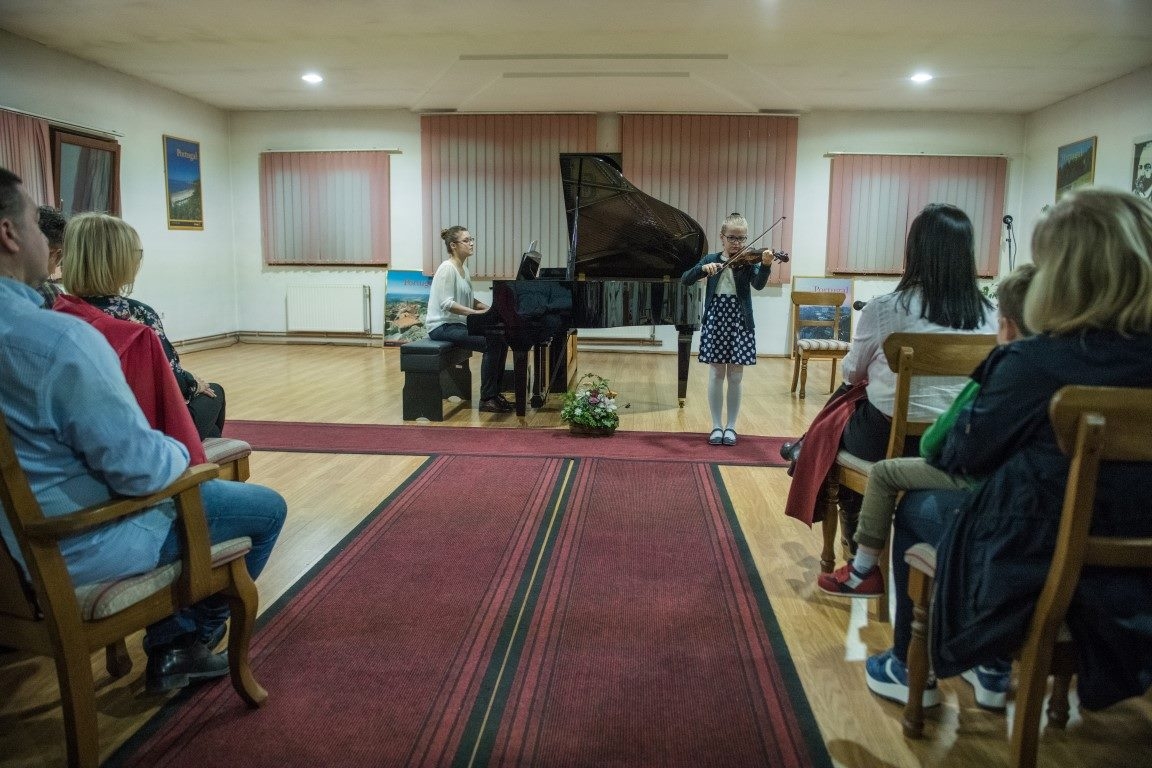 DOBOJSKI INFO NAJAVLJUJE: Muzičko proljeće u gradu (FOTO)