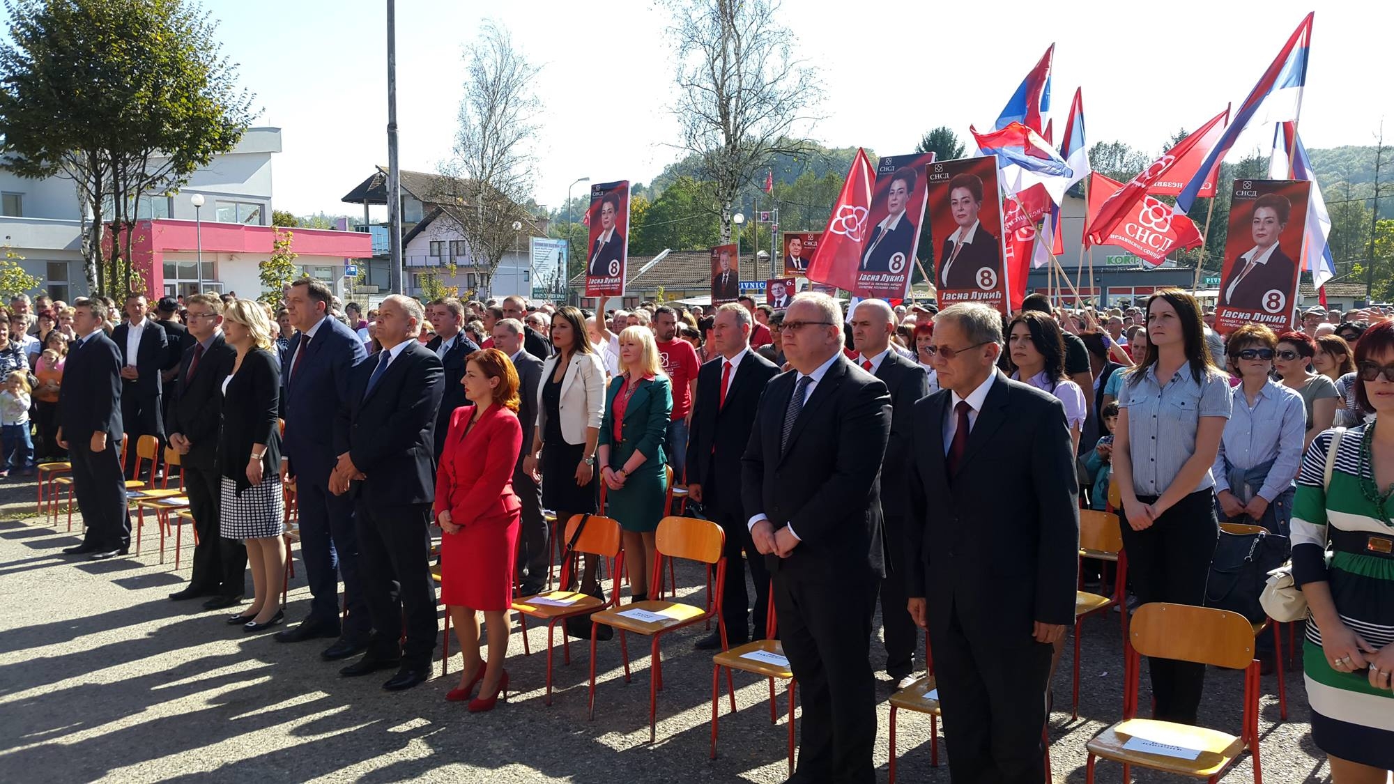 Reakcija na tekst „SNSD ubuduće prima samo članove sa najmanje tri stranke iskustva“