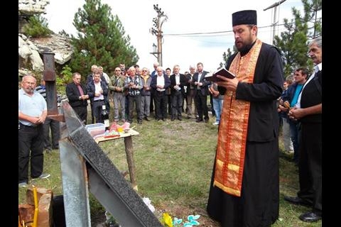 PETROVO: Služen parastos poginulim srpskim vojnicima na Kraljici (FOTO)