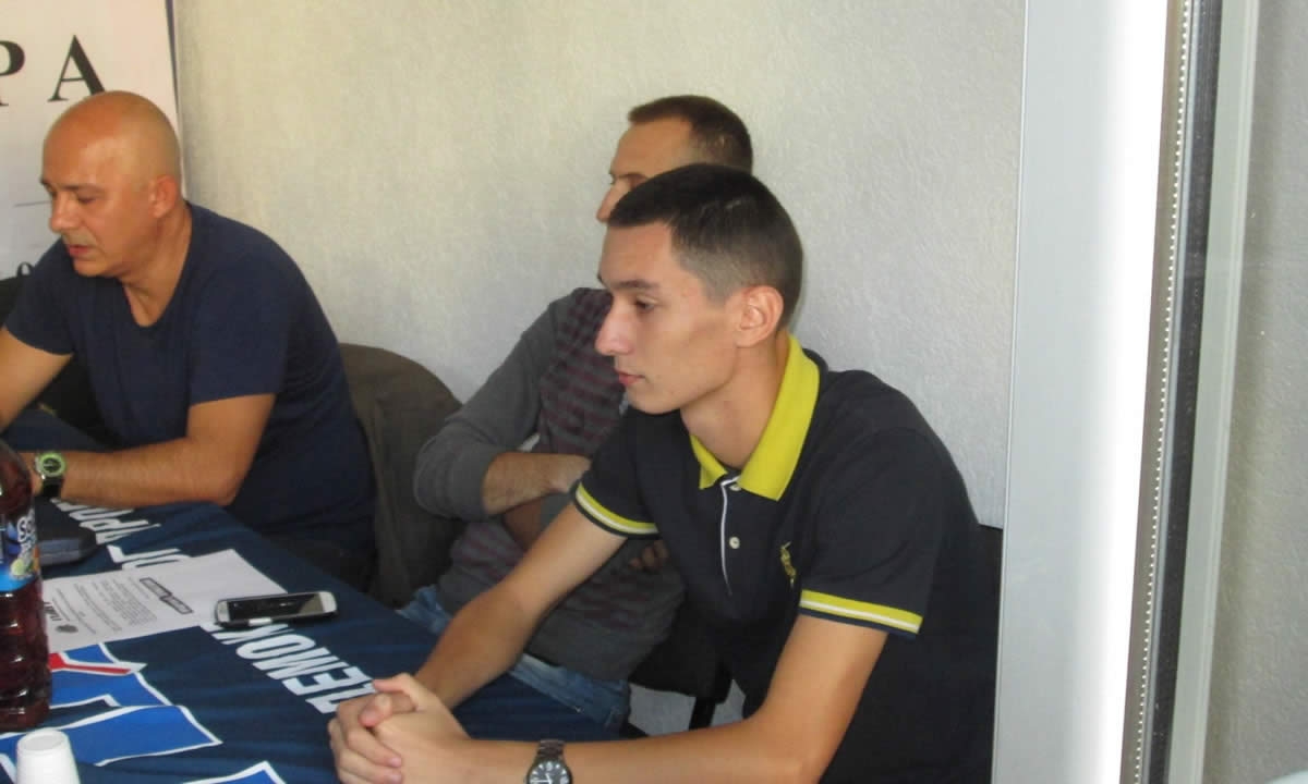 DOBOJ: Stefan Gavrić predvodi mlade PDP-ovce (FOTO)