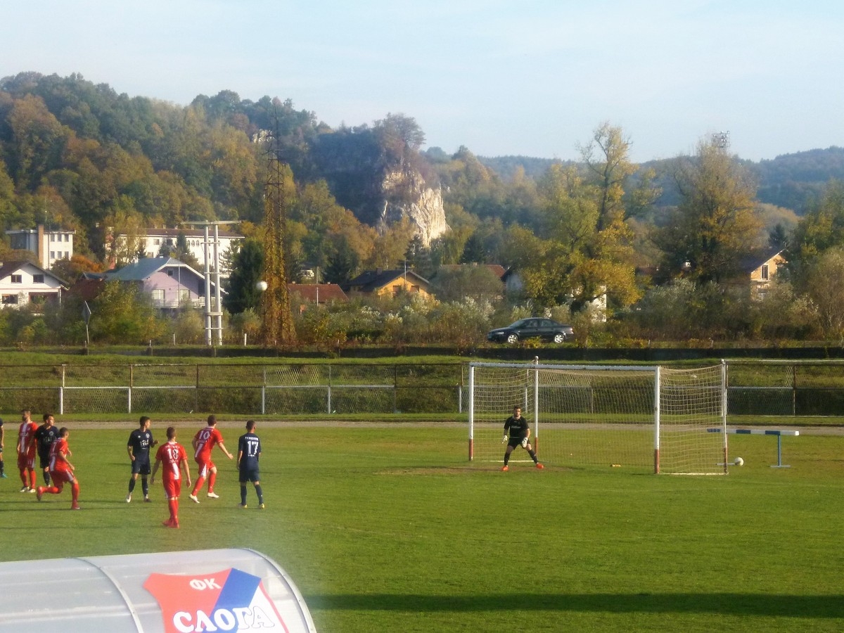 PRVA RADOST NA "LUKAMA" Sloga - Podrinje 2:0 (1:0)