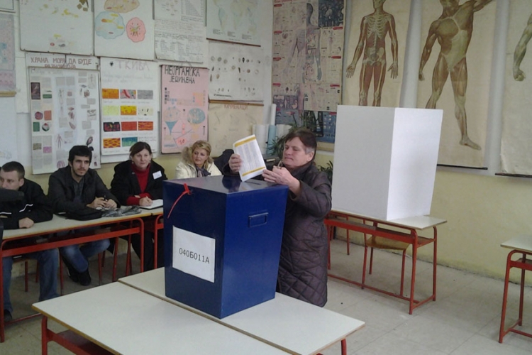 DOBOJ: Manjak glasača "zaoštrava" izbornu bitku