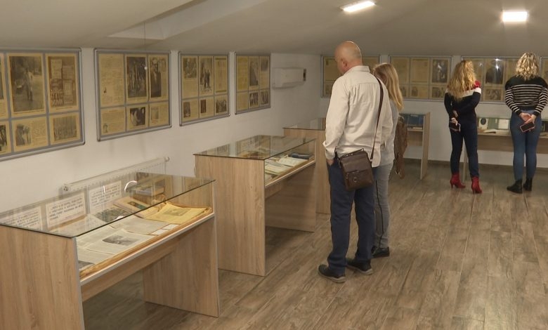 DOBOJ: Otvorena izložba „Andrićevi mostovi od jave i sna”