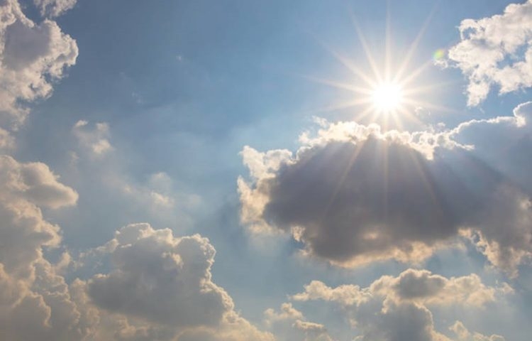 VRIJEME: Danas sunčano i sparno, poslije podne nestabilno