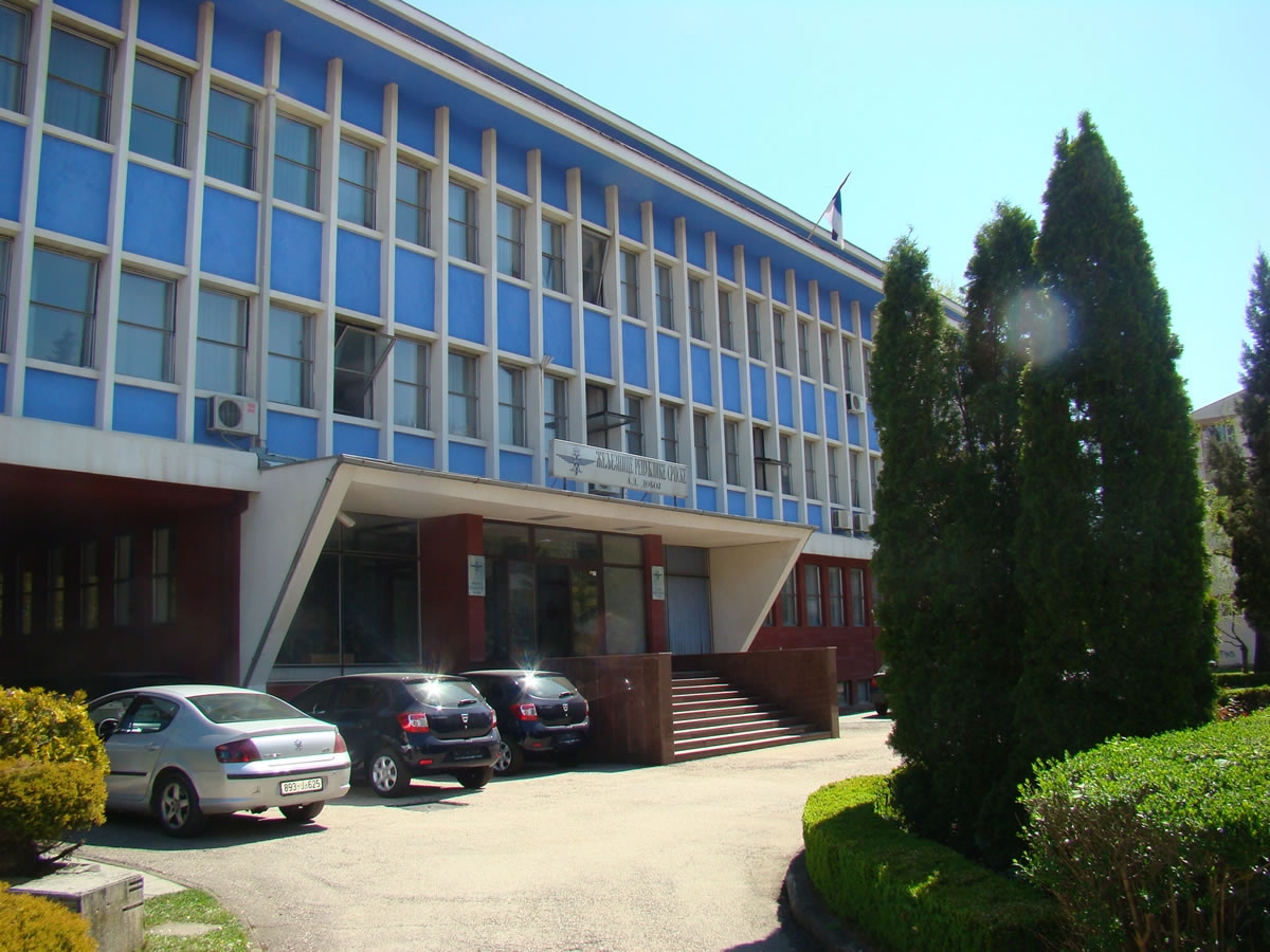 DOBOJ: Rukovodstvo Željeznica RS se ne odriče limuzina