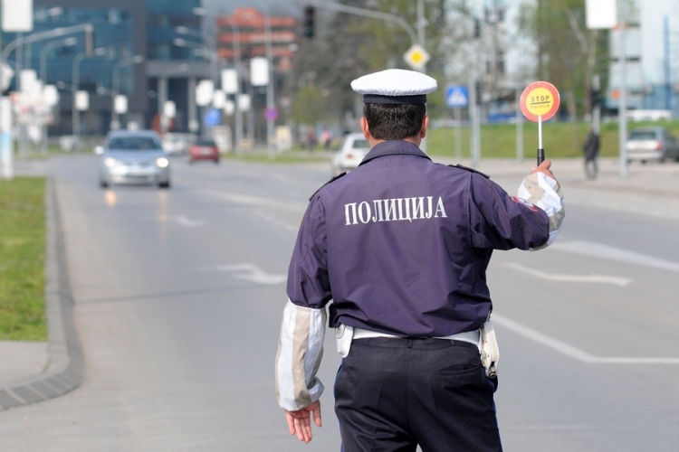 DOBOJ: Za osam dana sankcionisana 1.153 saobraćajna prekršaja