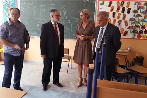 DOBOJ: Moguće da u pojednim školama kasni početak nove školske godine