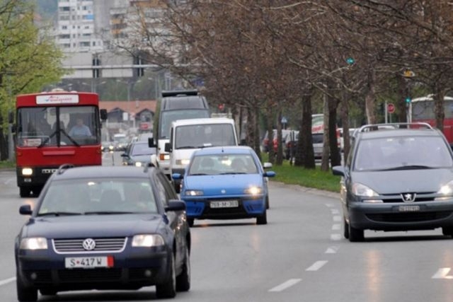 DOBOJ: Prevario špeditera prilikom carinjenja automobila