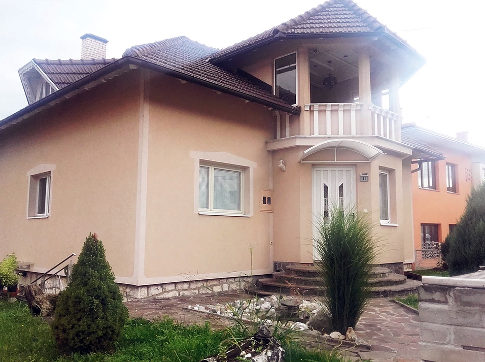 AGENCIJA ZA NEKRETNINE "STAN" Na prodaju kuća i dva dvosobna stana (FOTO)