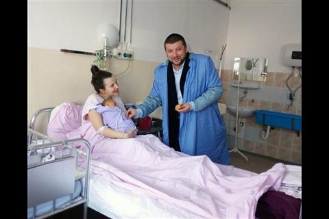 DOBOJ: Načelnik Petrova darivao zlatnikom prvorođenu bebu