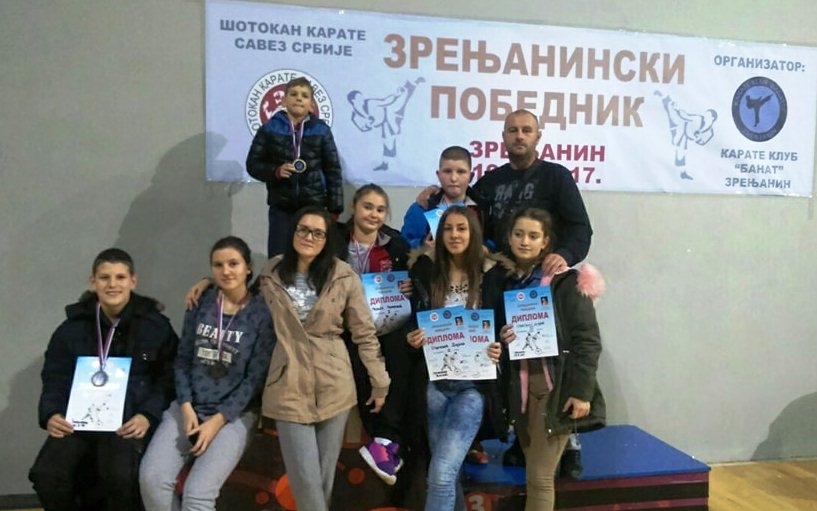 DOBOJ: Uspjeh karatista "Vile" na kupu u Zrenjaninu (FOTO)