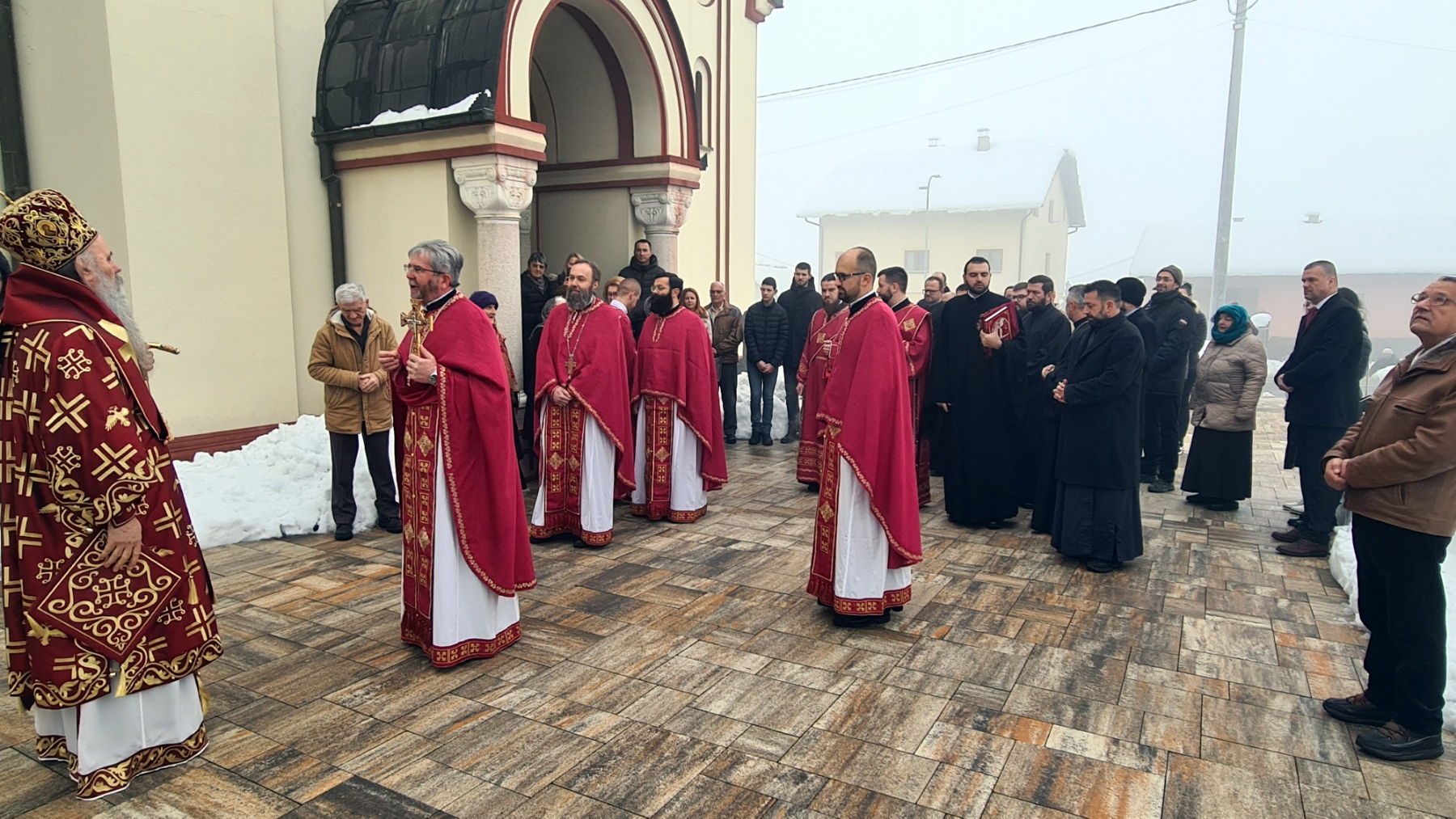 DOBOJ: Liturgija za 12.000 Srba ubijenih u dobojskom logoru