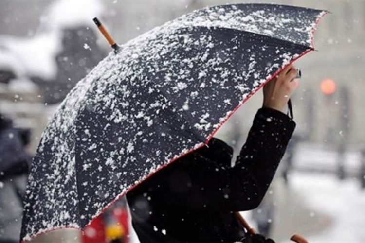 VRIJEME: Pretežno oblačno sa slabim snijegom