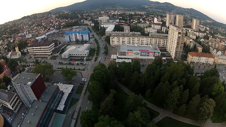 DOBOJ: Poreska uprava zatvorila  "Dobojcaffe"!?