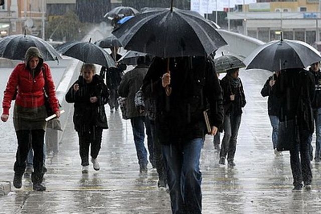 VRIJEME: Danas oblačno, povremeno sa kišom