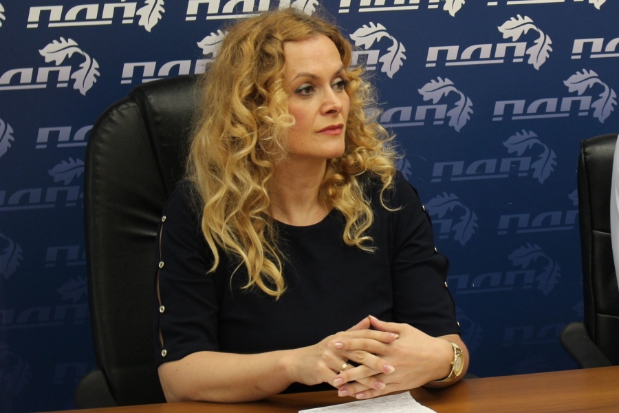 OLIVERA NEDIĆ: "Ne za isti sto sa ljudima koji guše slobodu govora i pristupa informacijama u najvišem zakonodavnom tijelu"