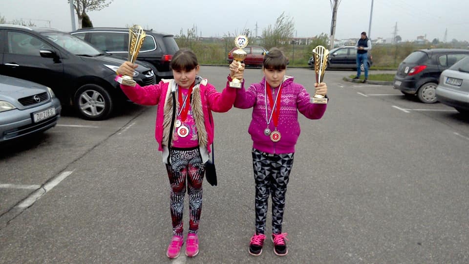 TESLIĆ: Sestre Babić po četvrti put šampionke Srpske u šahu