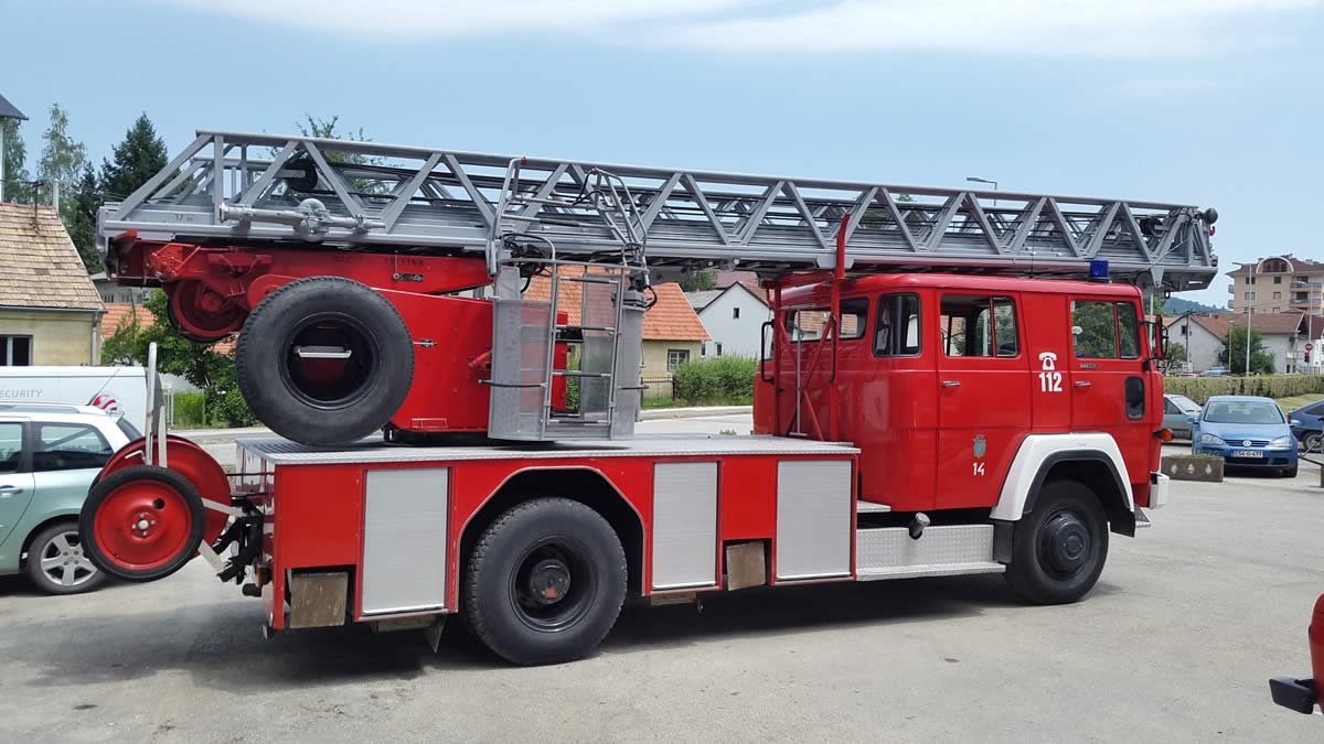 DOBOJ: Lokalizovan požar na pomoćnom objektu, nema povrijeđenih