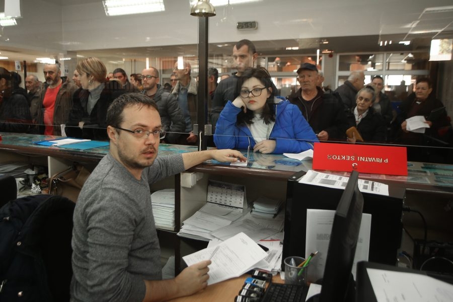 OSOBE BEZ PRIHODA Oni se mogu zdravstveno osigurati na TERET RS po novim propisima
