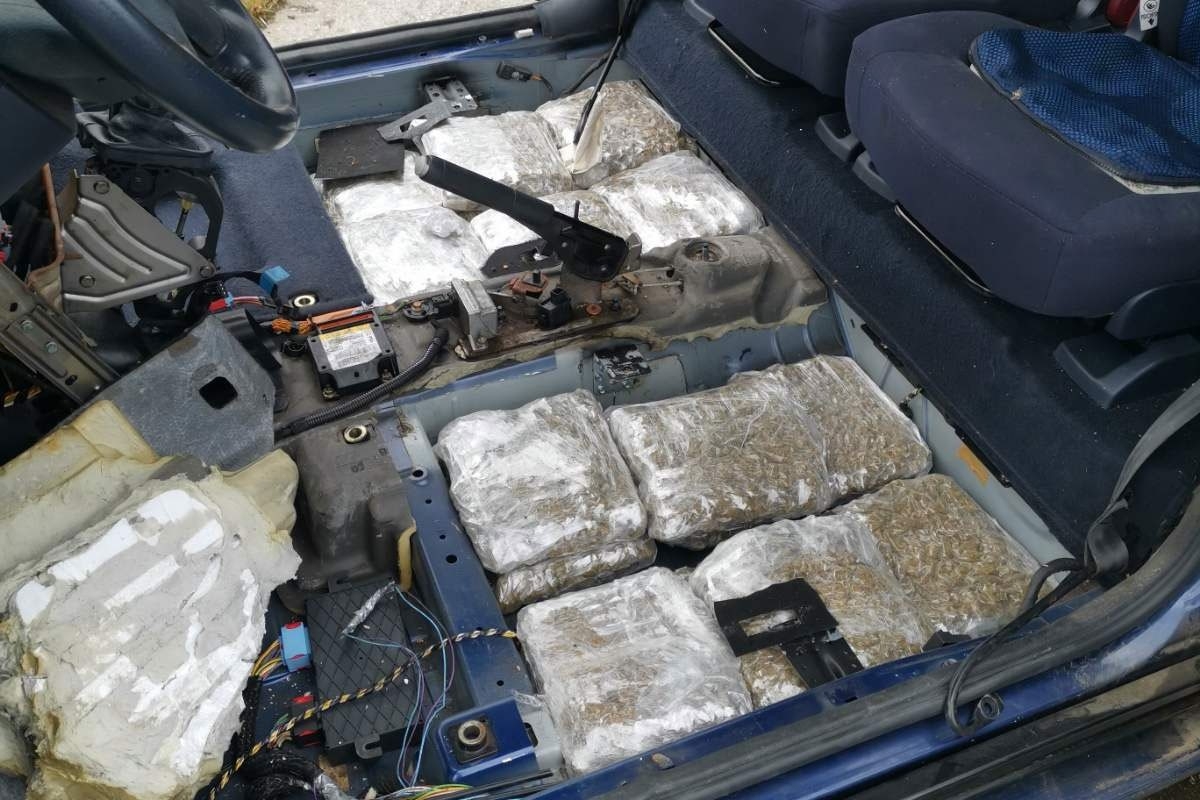 DOBOJ: MUP RS 8. aprila oduzeo auto, a tek danas u njemu našli 11 kg droge